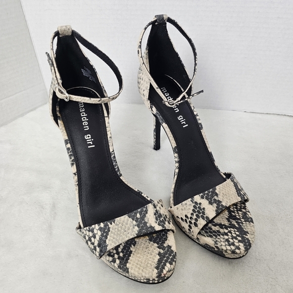 Madden Girl Ara Synthetic Open Toe Ankle Strap Heeled Sandal - Picture 3 of 10